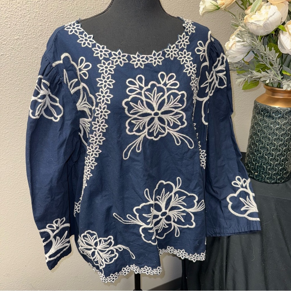 Cato Navy Boho Embroidered Floral Peasant Blouse Plus 26/28W